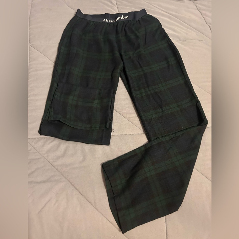 Abercrombie, dark green and black plaid pants, 13/14